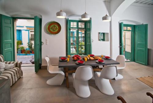 Pothia House | Scaleri Port Home