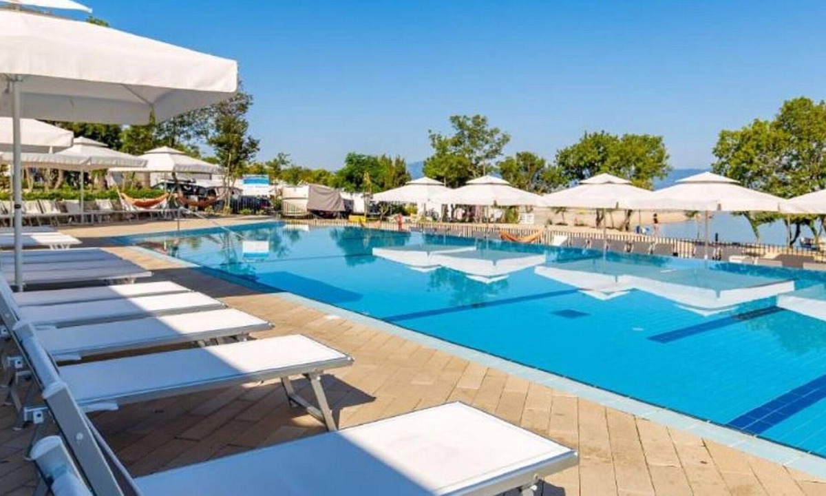 Omisalj Ski Chalet | Scenic Chalet in Omišalj with Swimming Pool