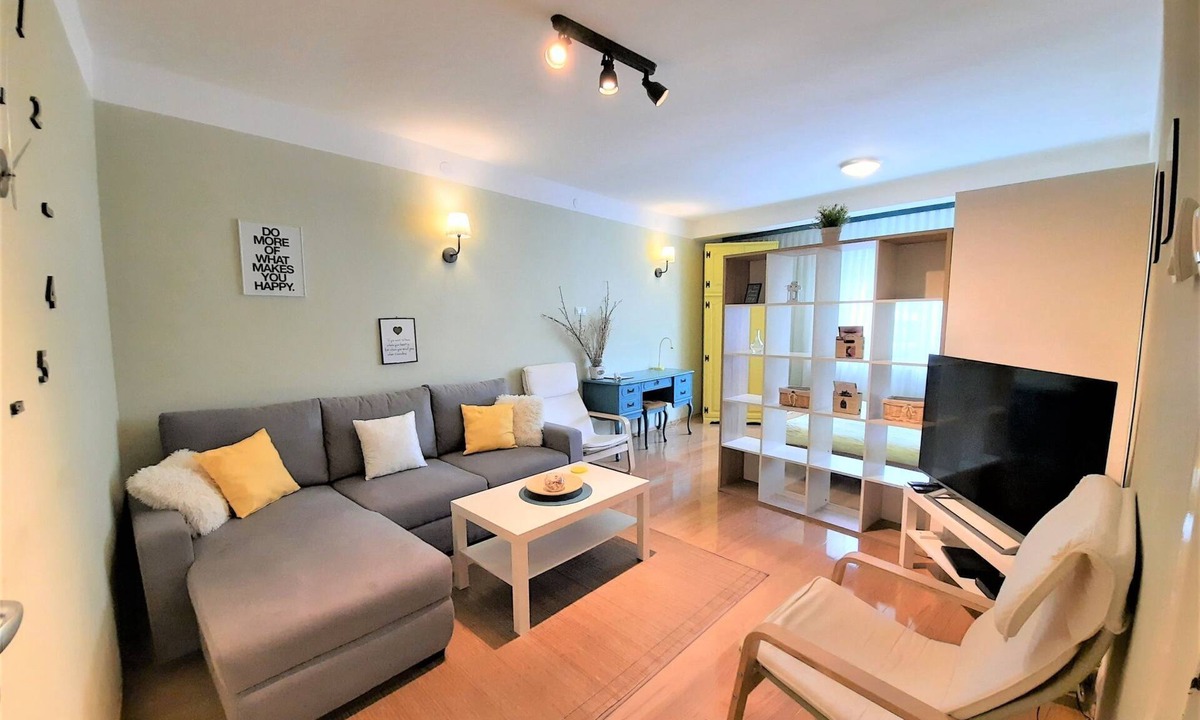Zagreb Apartment | Schöne neu renovierte Wohnung in der Nähe des Zentrums by Interhome