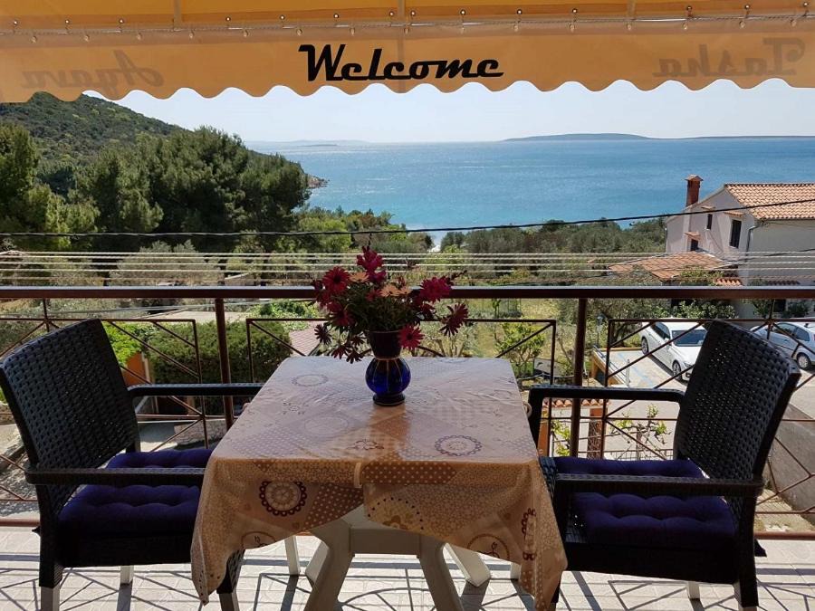 Miholascica Apartment | Sea View Apartments Agava I Near Pebble Beach & Private Parking