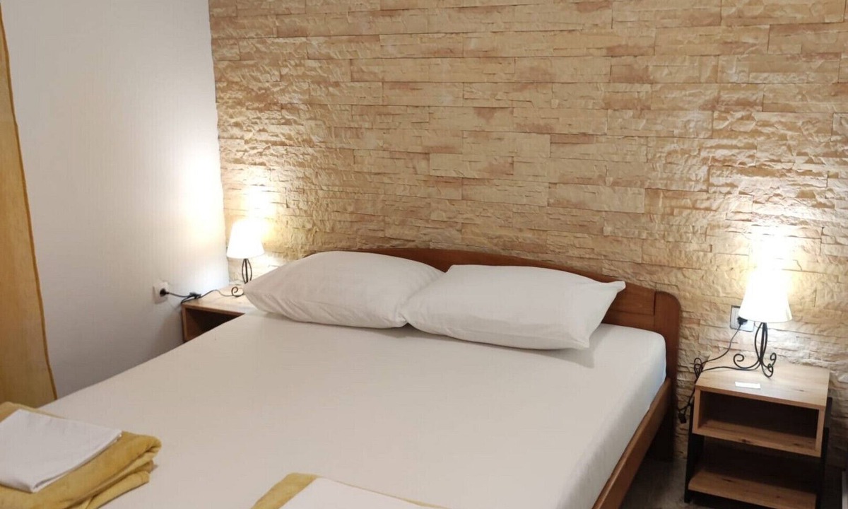 Metajna Apartment | Seafront apartment Valla 2
