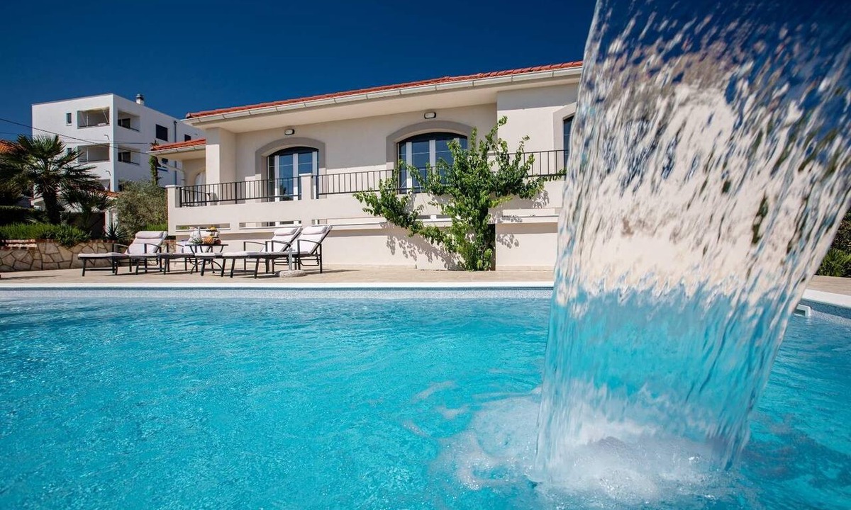 Barbat na Rabu House | Seaside family friendly house with a swimming pool Barbat, Rab (K-22081)