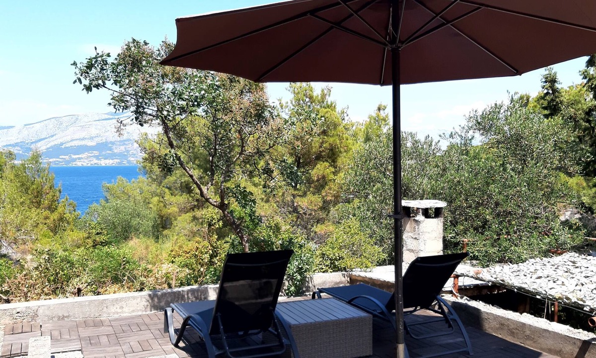 Postira House | Secluded fisherman's cottage Cove Vela Lozna, Brač (K-13332)