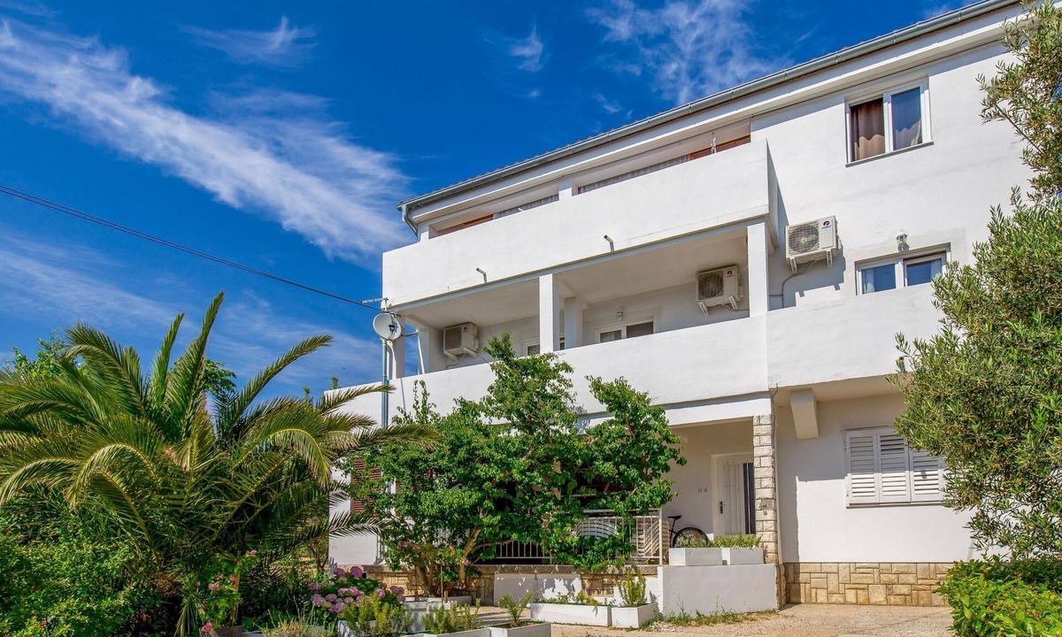 Barbat na Rabu Apartment | Simicic by Interhome