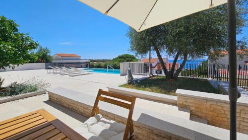 Pjescana Uvala Apartment | SOL - sea view apartment