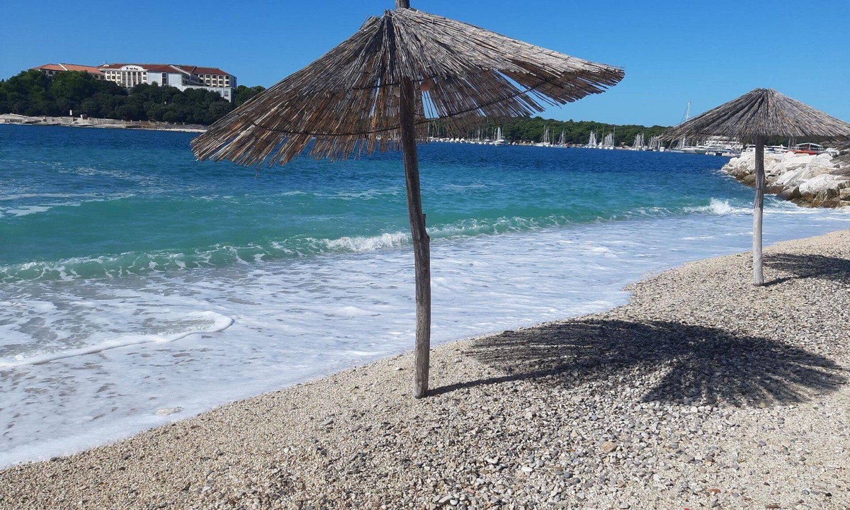 Pjescana Uvala House | Spacious charming apartment nearby the sea