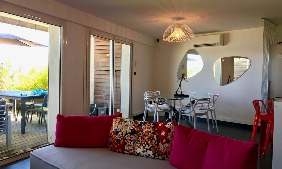 La Ciotat Apartment | Standing apartment for 6 people with sea view and direct sea access