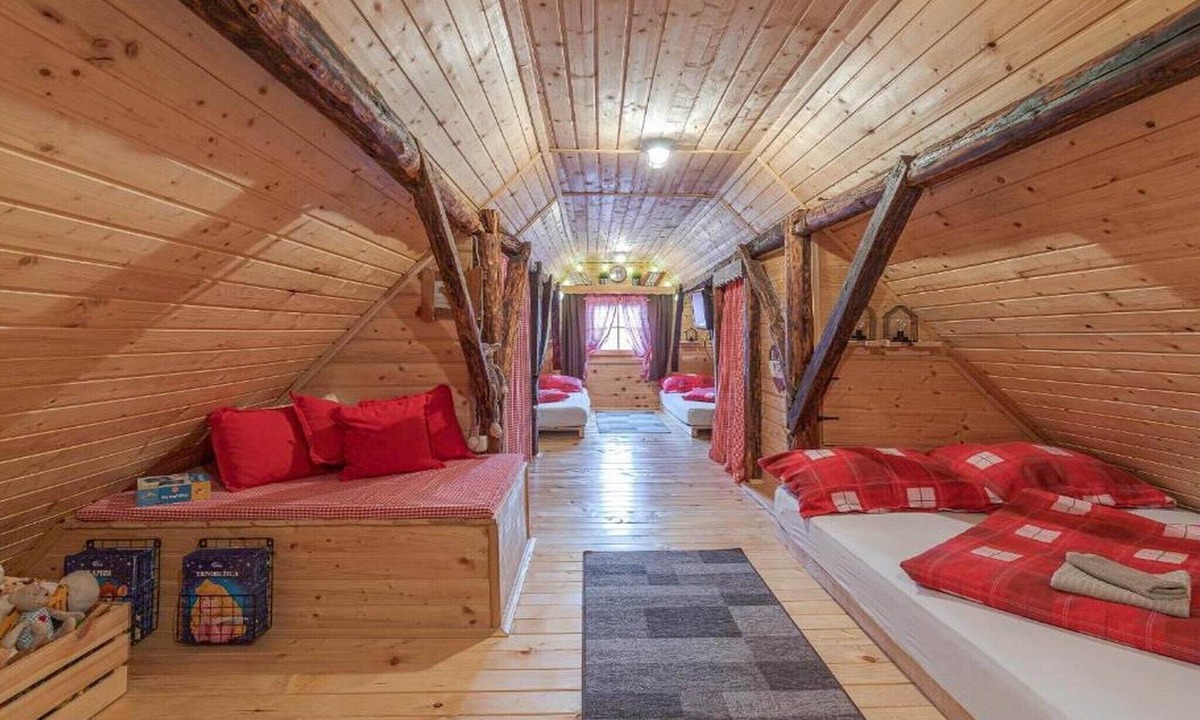 Zumberak Ski Chalet | Stara Hiža Vlašić - Duplex one bedroom Chalet with Private Garden