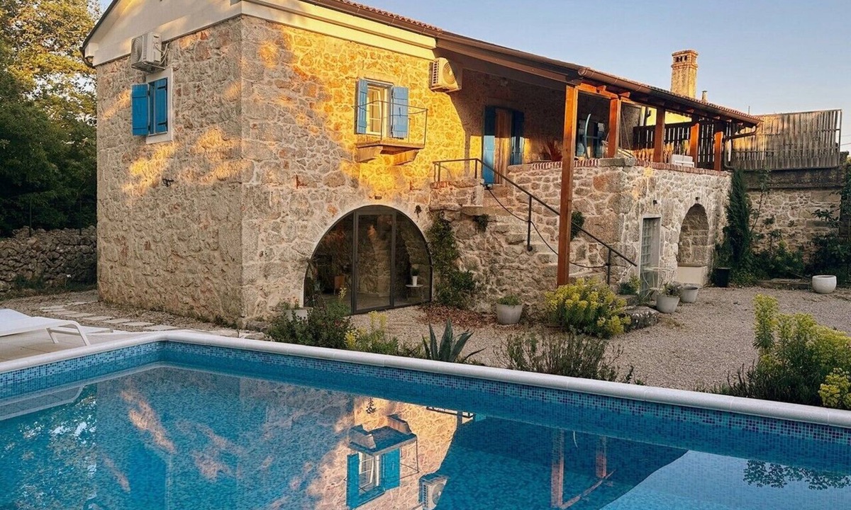 Gostinjac Villa | Stone house Emilia with pool on the island of Krk