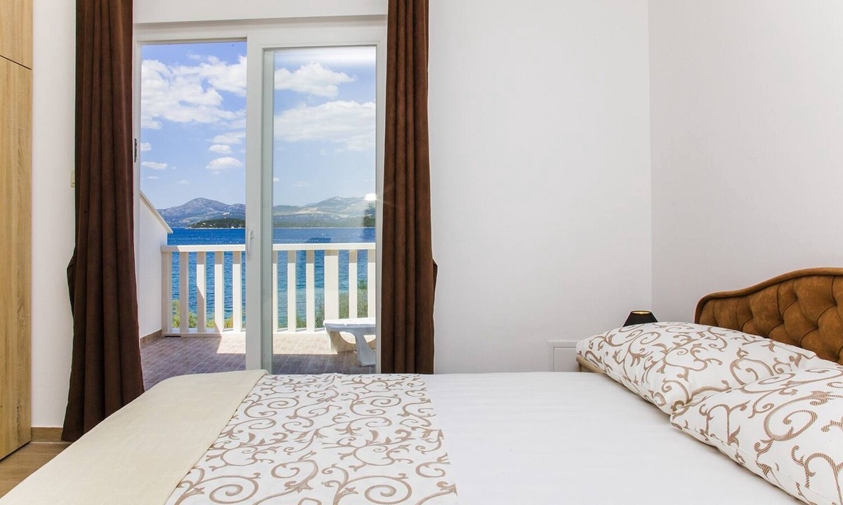 Putnikovic Apartment | Studio flat near beach Žuronja, Pelješac (AS-14095-a)