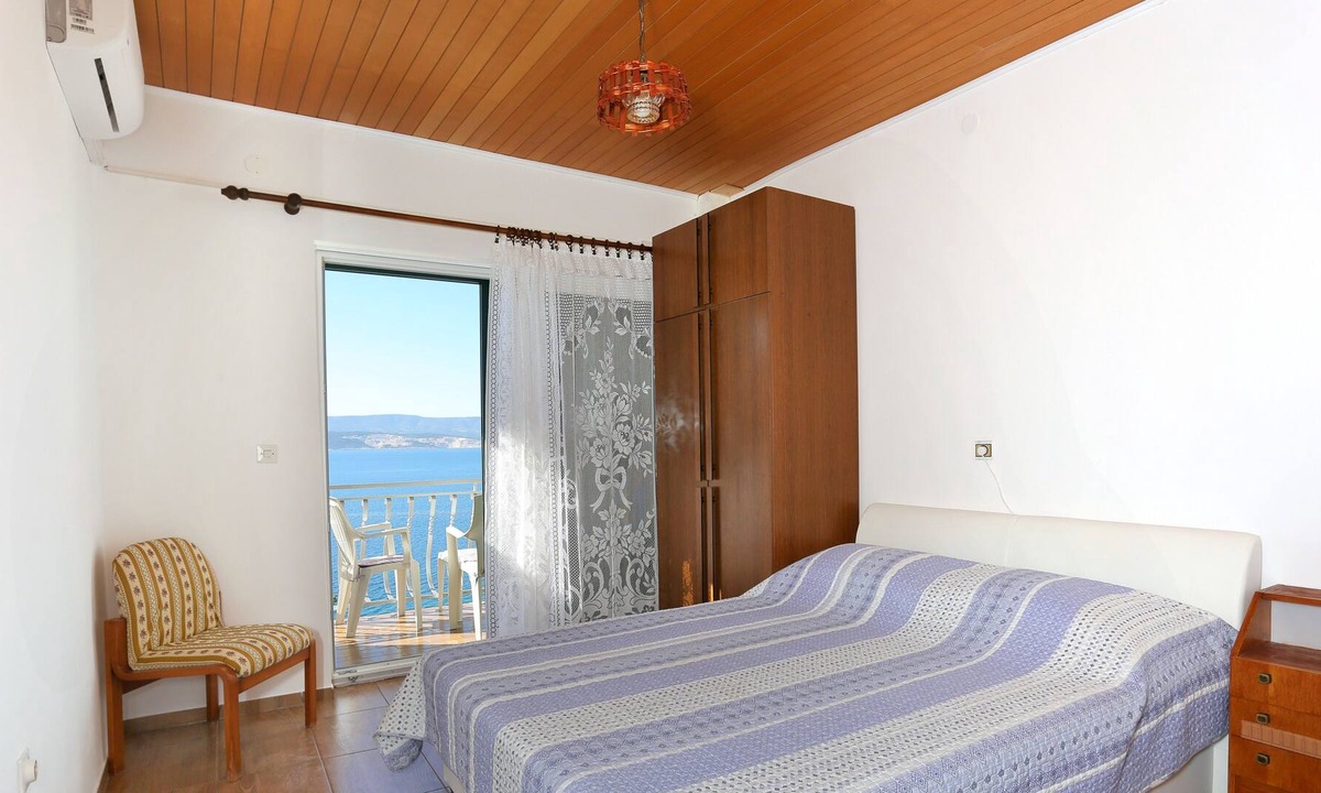 Lokva Rogoznica Apartment | Studio flat with balcony and sea view Lokva Rogoznica, Omiš (AS-18211-f)