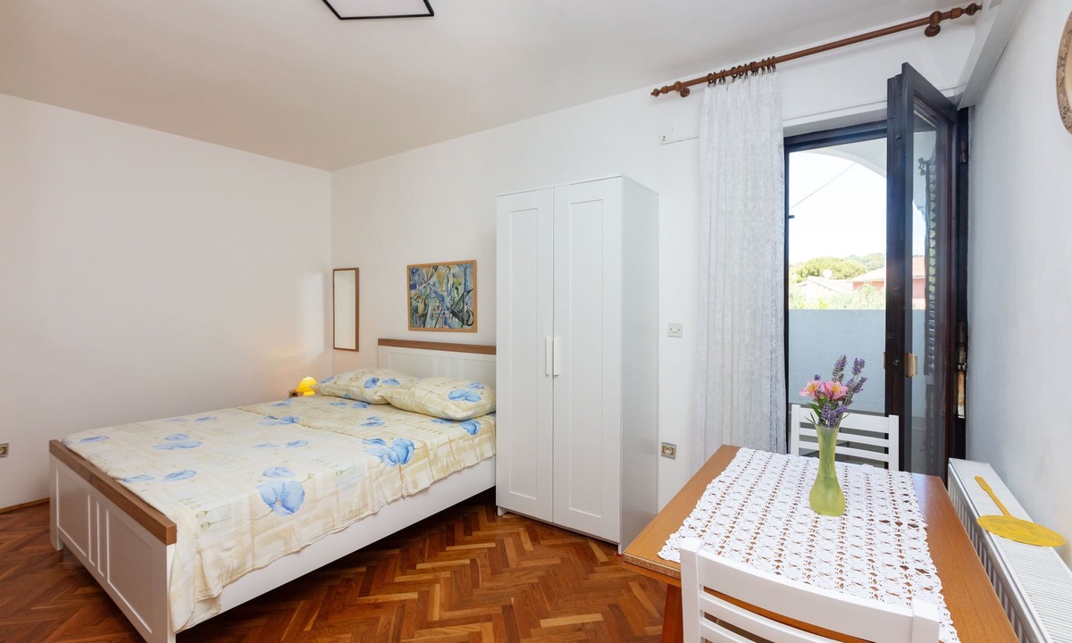 Jezera Apartment | Studio flat with balcony Jezera, Murter (AS-798-e)