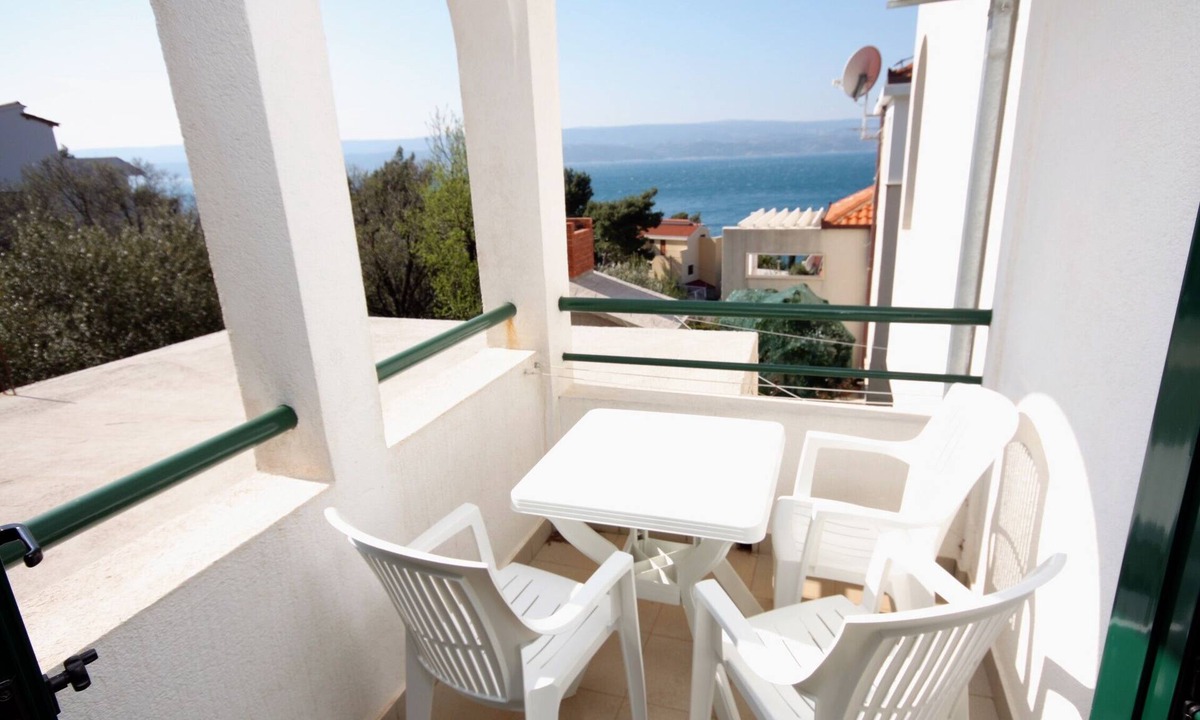 Tice Apartment | Studio flat with terrace and sea view Balića Rat, Omiš (AS-4868-h)
