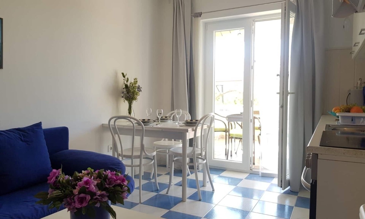 Banjol Apartment | Studio flat with terrace Banjol, Rab (AS-5071-a)