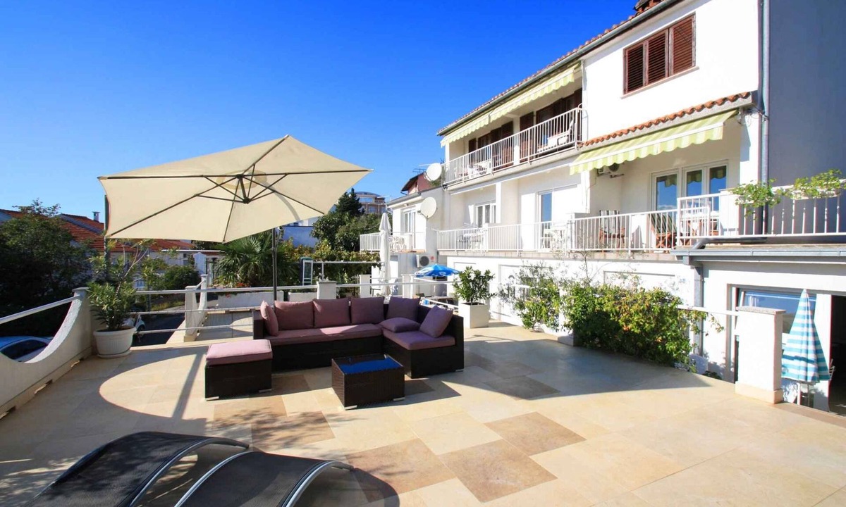 Selce Apartment | Studio with air conditioning