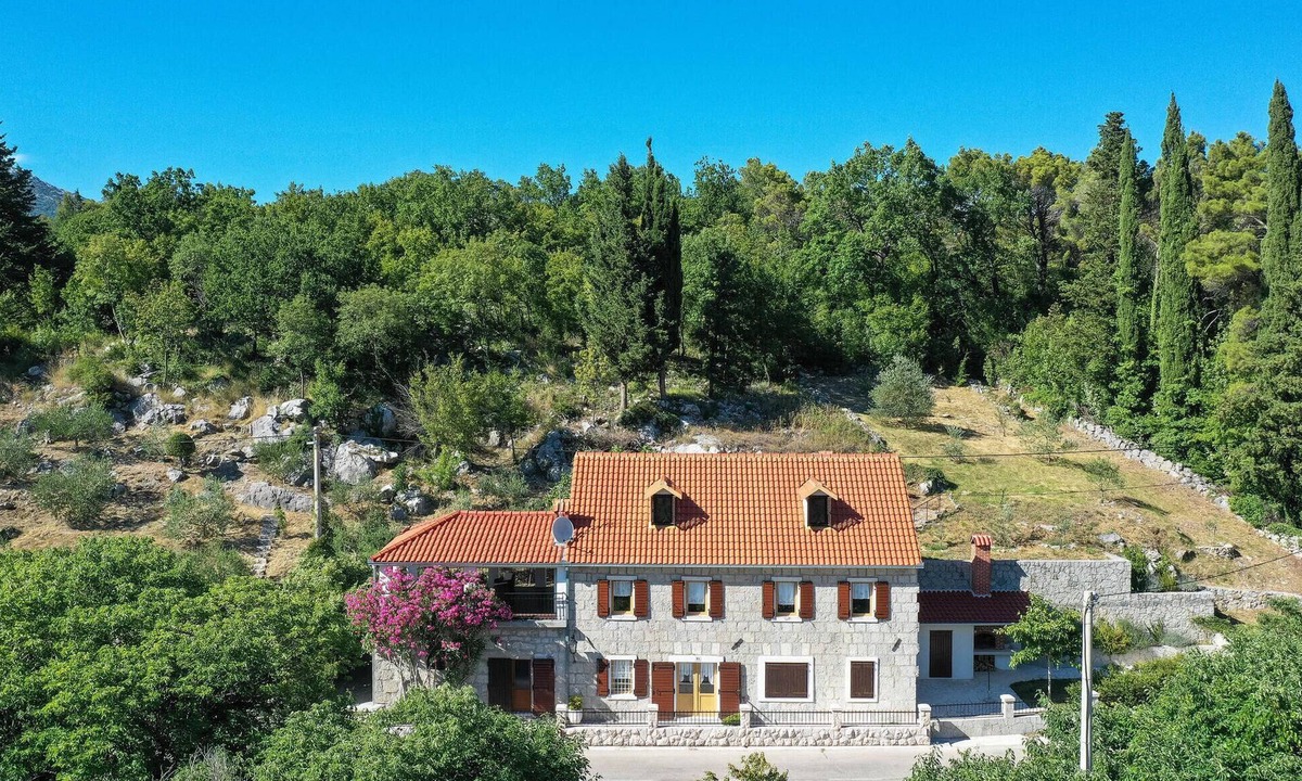 Kucice House | Stunning home in Kucice with WiFi