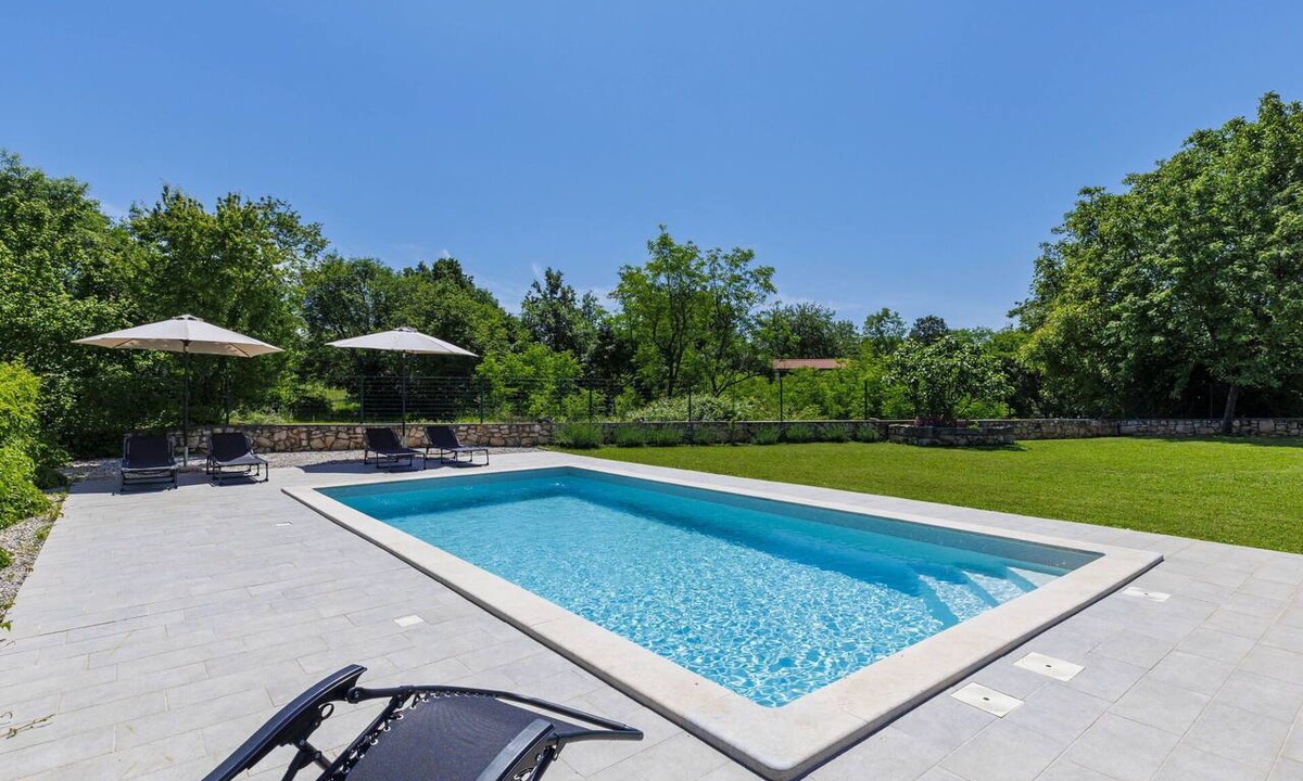 Nedescina House | Stunning private villa for 8 guests with private pool, WIFI, A/C, TV and terrace