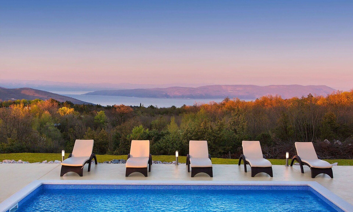 Bartici House | Stunning private villa with A/C, WIFI, private pool, TV, terrace, panoramic view and parking