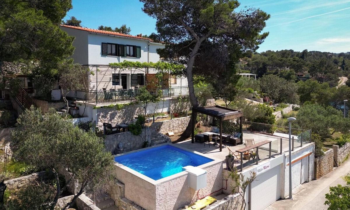 Rogac Villa | Sun Spalato Villa Mistral with Heated Pool