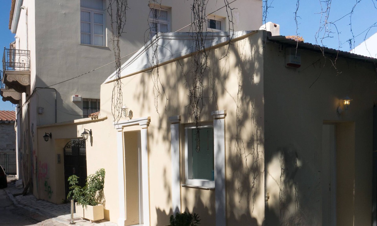 Thissio House | The Little Prince by JJ Hospitality