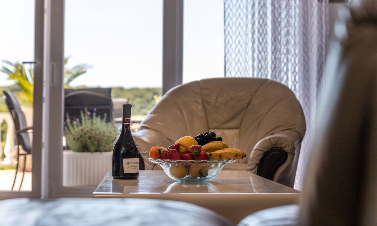 Kampor Apartment | Three bedroom apartment with a swimming pool Kampor, Rab (A-23600-a)