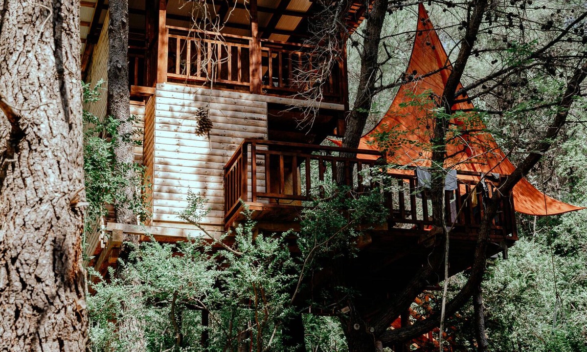 Razanac RV Rental | TreeHouses Ljubač Glamping Robinson