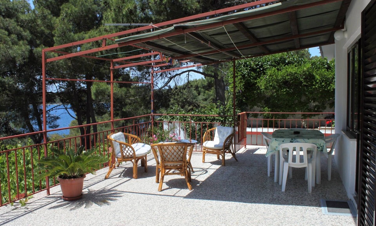 Cove Murtar Apartment | Two bedroom apartment with terrace and sea view Mali Lošinj, Lošinj (A-2493-b)