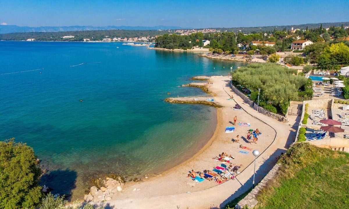 Milovcici Apartment | Two bedroom apartment with terrace Milovcici, Krk (A-22553-a)