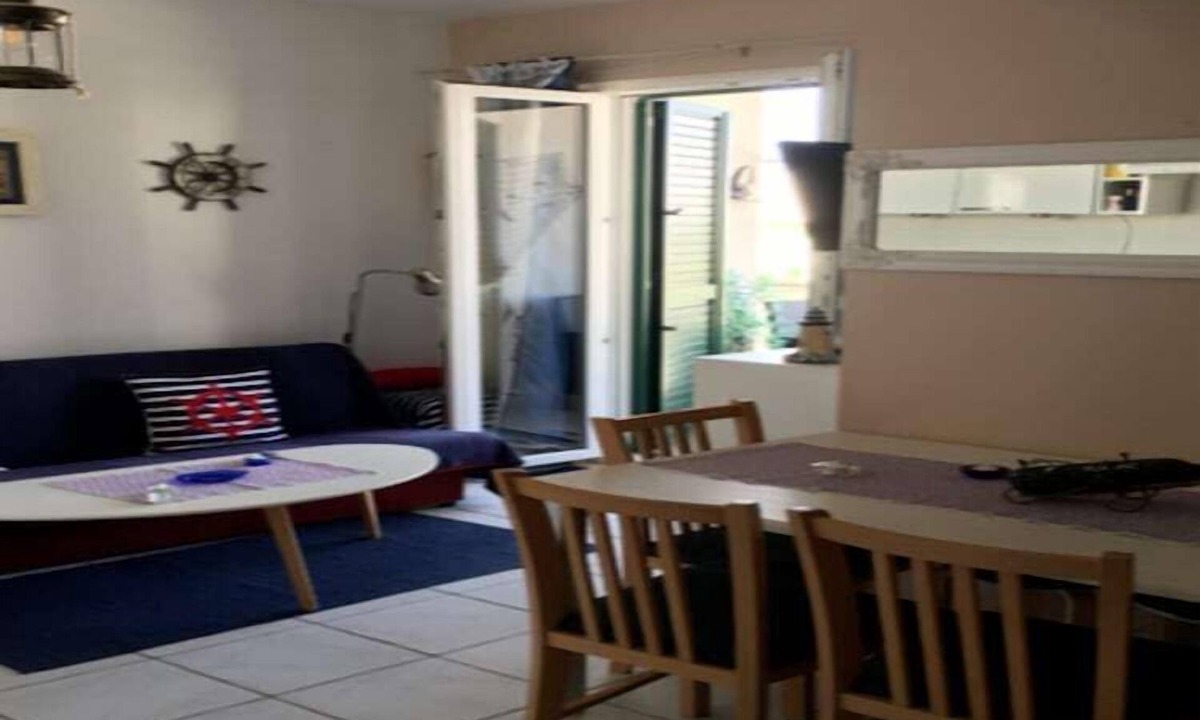 Sutivan Apartment | Two Bedroom Apartment with Balcony