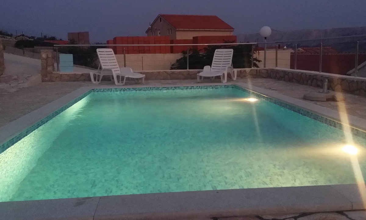 Zubovici Apartment | Two bedroom apartment with a swimming pool Zubovići, Pag (A-9365-c)