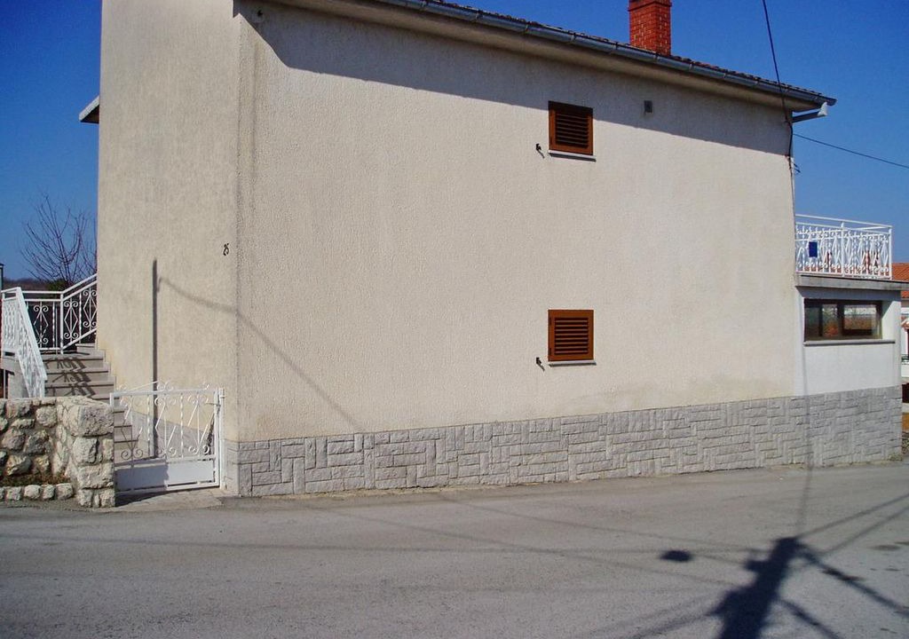 Tribulje Apartment | Two bedroom apartment with terrace and sea view Tribulje, Krk (A-15223-a)