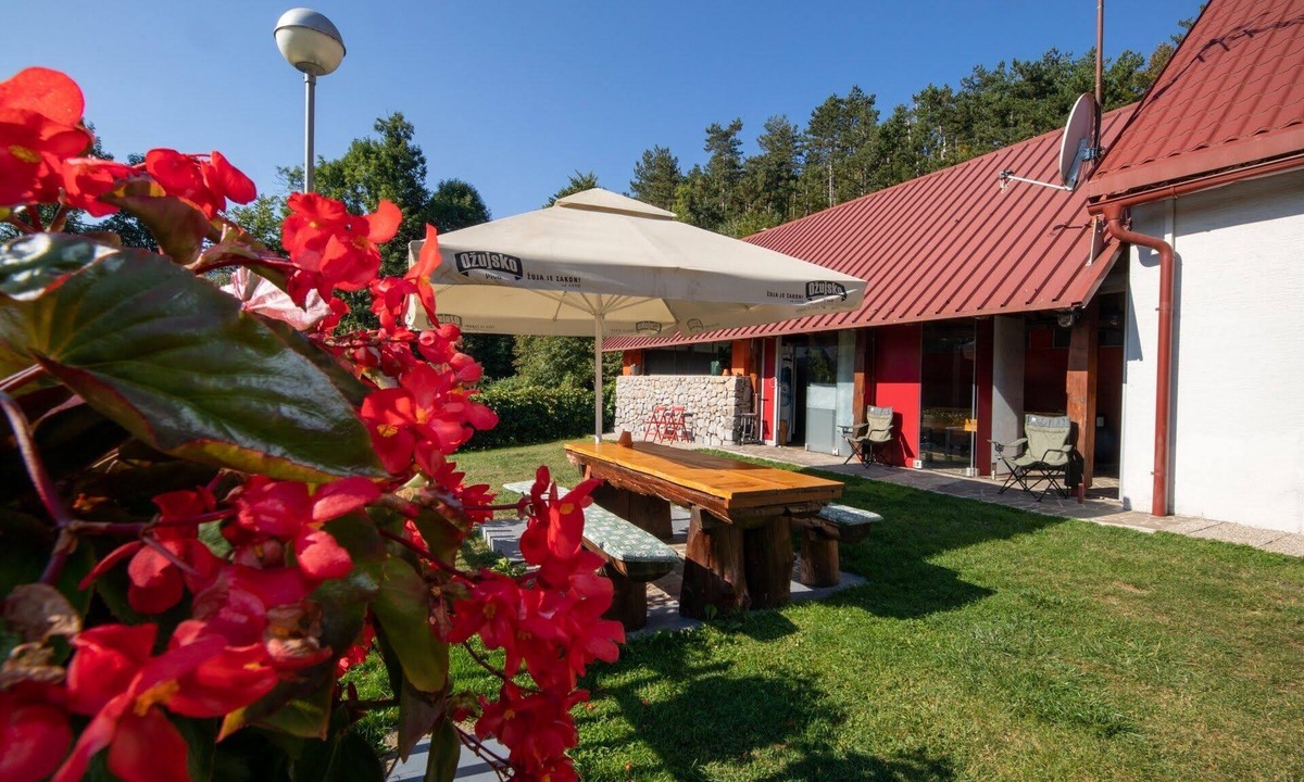 Lic Apartment | Two bedroom apartment with a swimming pool Lič, Gorski kotar (A-23685-a)