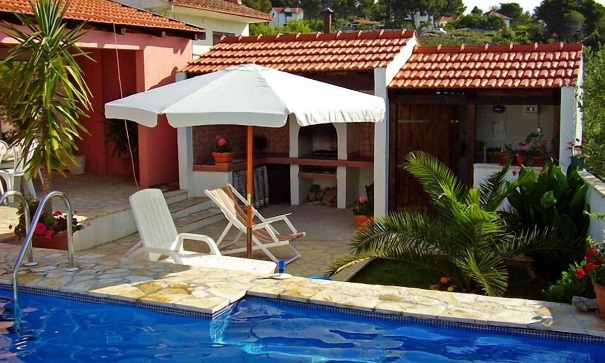 Maslinica Apartment | Two bedroom apartment with terrace Maslinica, Šolta (A-5180-a)
