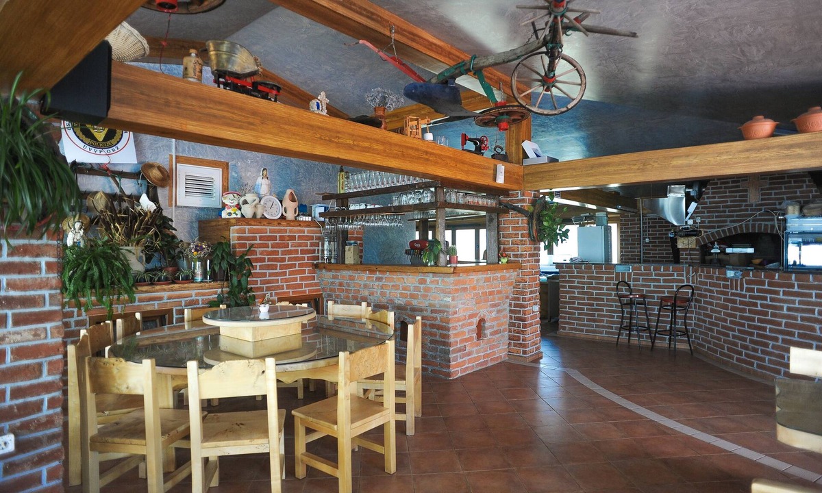 Caska Apartment | Two bedroom apartment with a swimming pool Caska, Pag (A-3085-a)