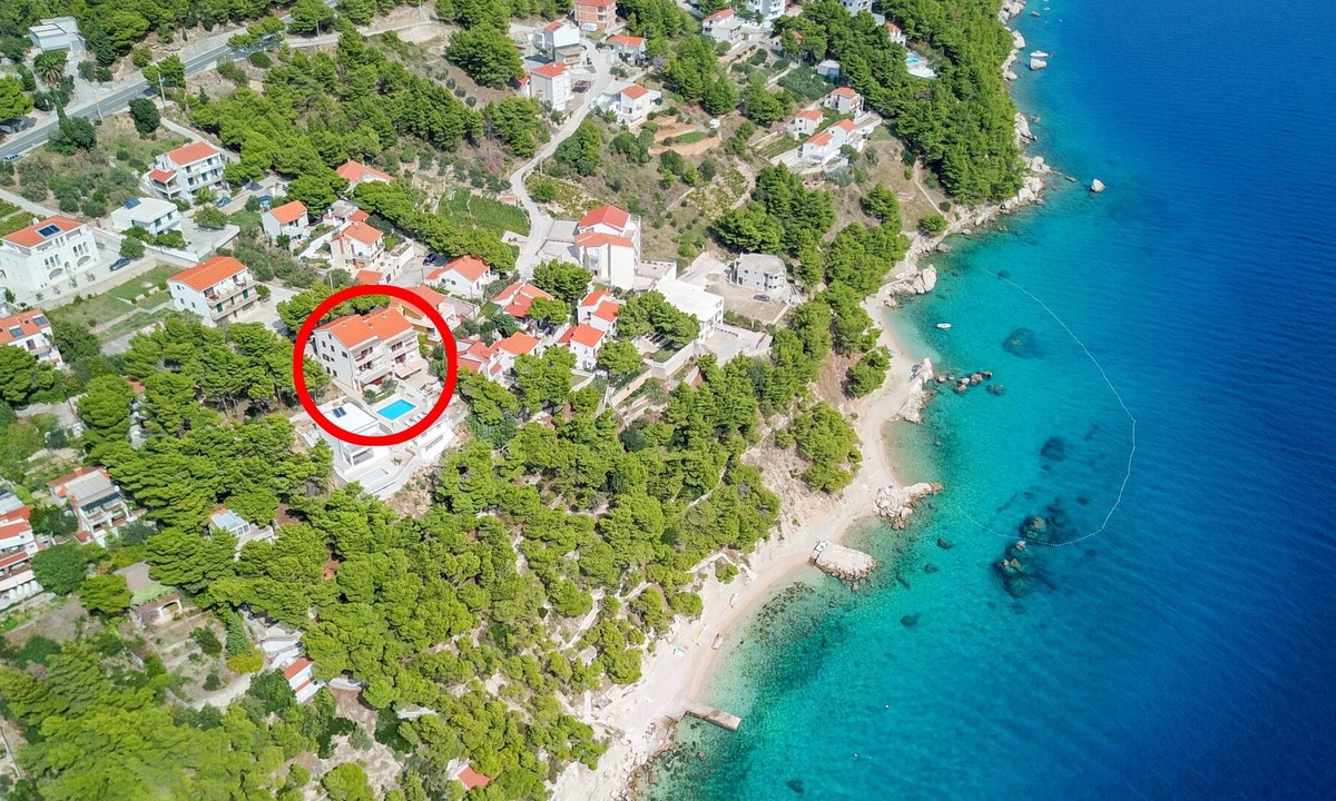 Marusici Apartment | Two bedroom apartment with balcony and sea view Marušići, Omiš (A-10009-a)