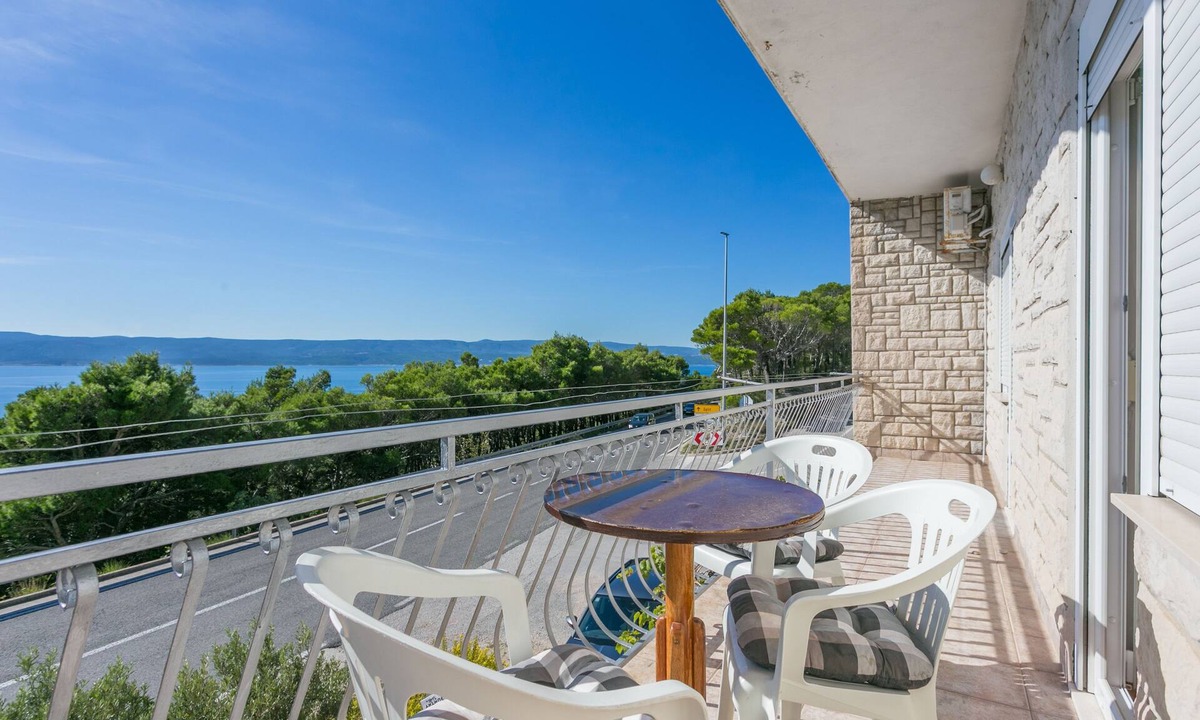 Marusici Apartment | Two bedroom apartment with terrace and sea view Marušići, Omiš (A-954-a)