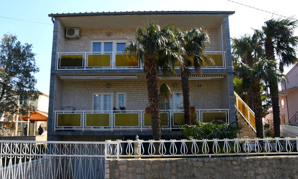 Selce Apartment | Two bedroom apartment with balcony and sea view Selce, Crikvenica (A-18844-a)