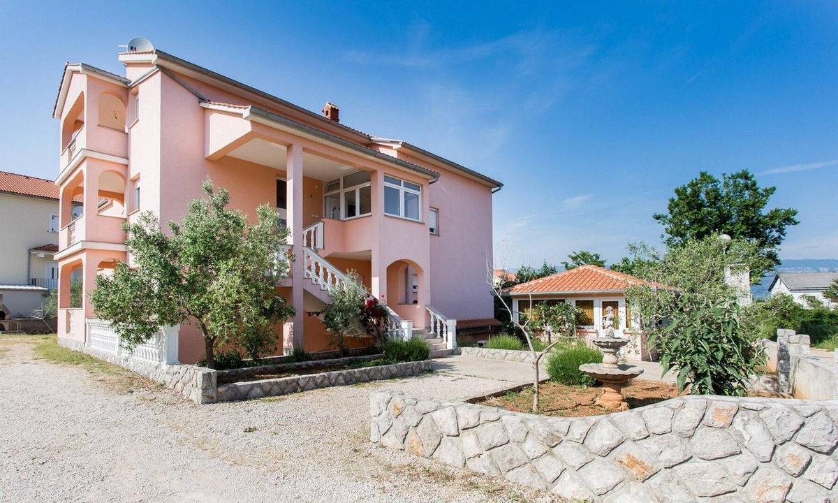 Silo Apartment | Two bedroom apartment with terrace and sea view Šilo, Krk (A-19255-a)