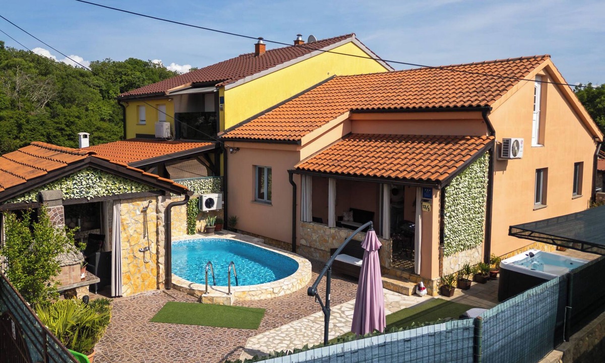 Polje House | Vacation home Ana by Interhome
