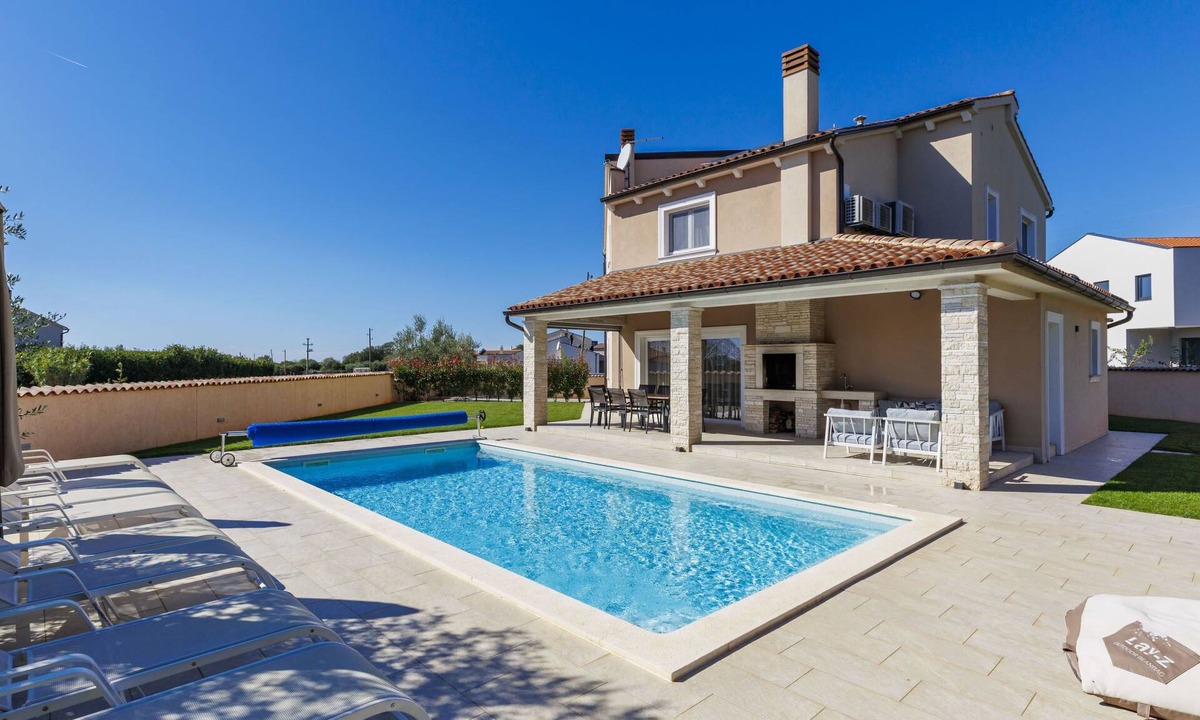 Loborika House | Vacation home Magica by Interhome