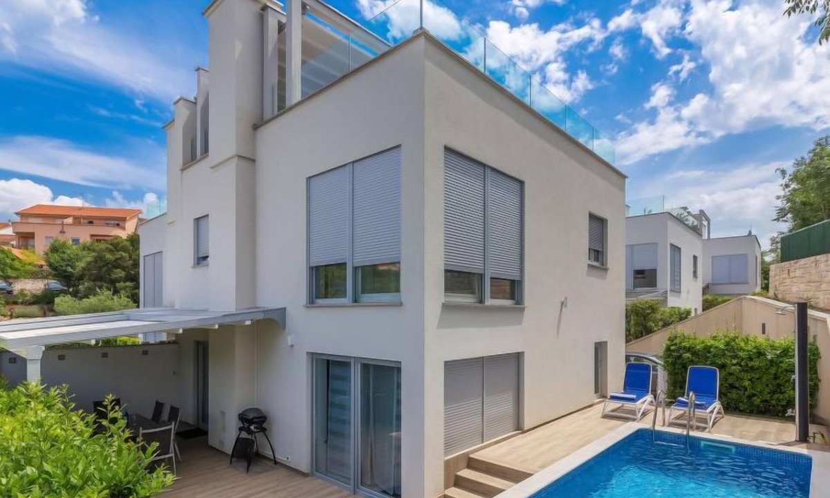 Malinska House | Vacation home Nika by Interhome