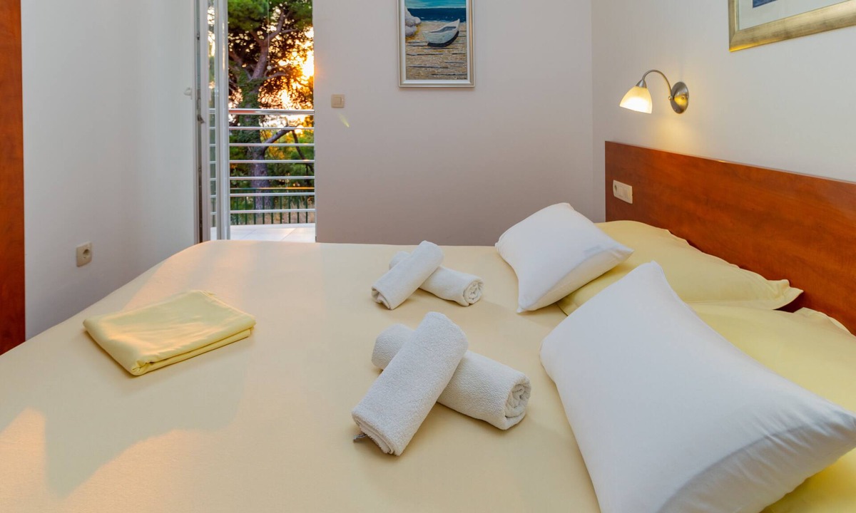 Marusici Condo | Villa Opera Luxury Villa direct above the Private Beach with bes stunning view