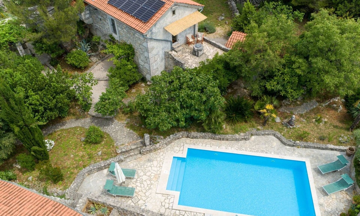 Nenadici Villa | Vila Menta1-Indigenous Stone House by Villas Guide
