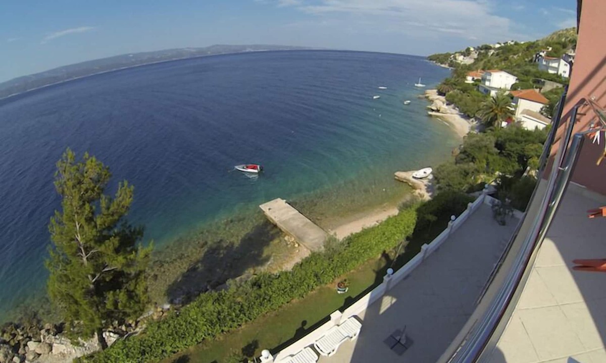 Celina House | Villa Amalia