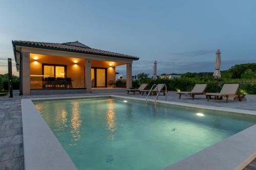 Kapelica Villa | Villa Ardanela