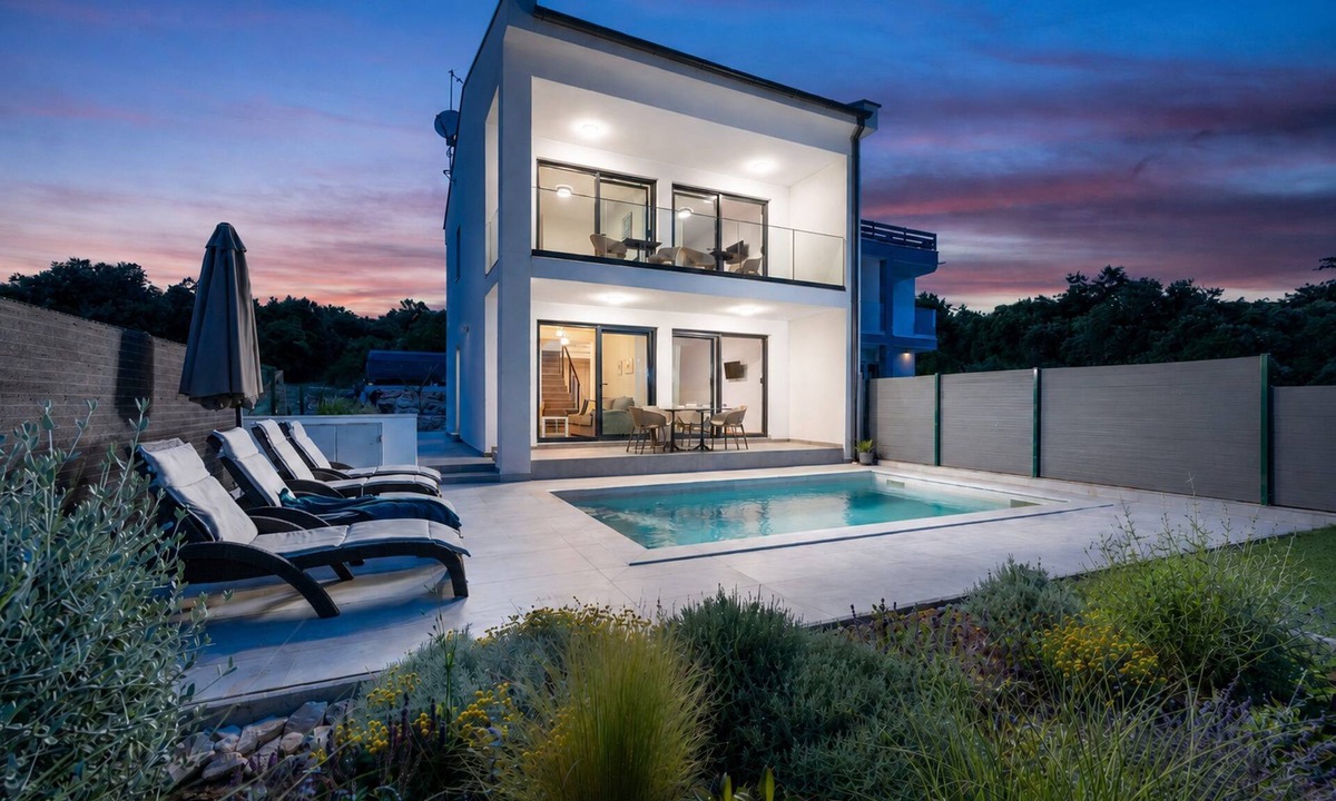 Peruski Villa | Villa Artec with Sea View and Private Pool