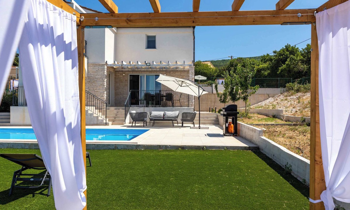 Diminici Villa | Villa Aurora