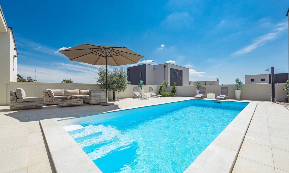 Orbanici Villa | Villa Bella Bianca with Pool