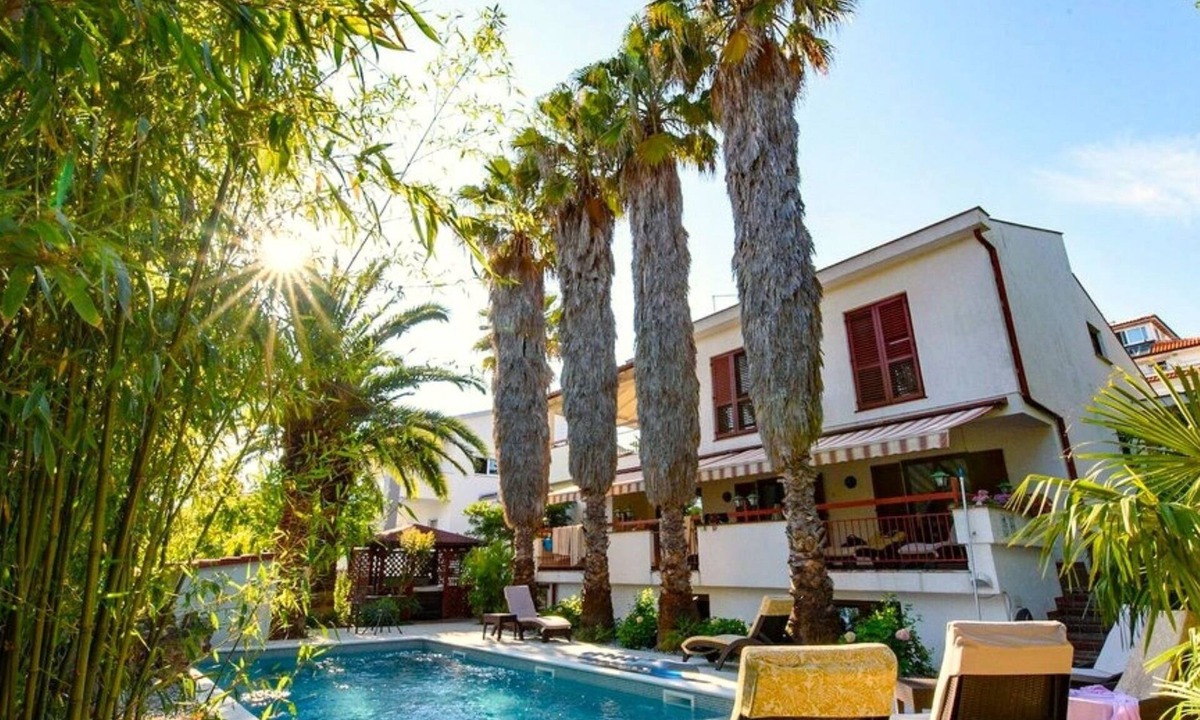 Pjescana Uvala Villa | Villa Botanica by Villas Guide
