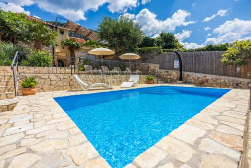 Bribir Villa | Villa Cocoon - Vacation Home with Heated Pool & Garden